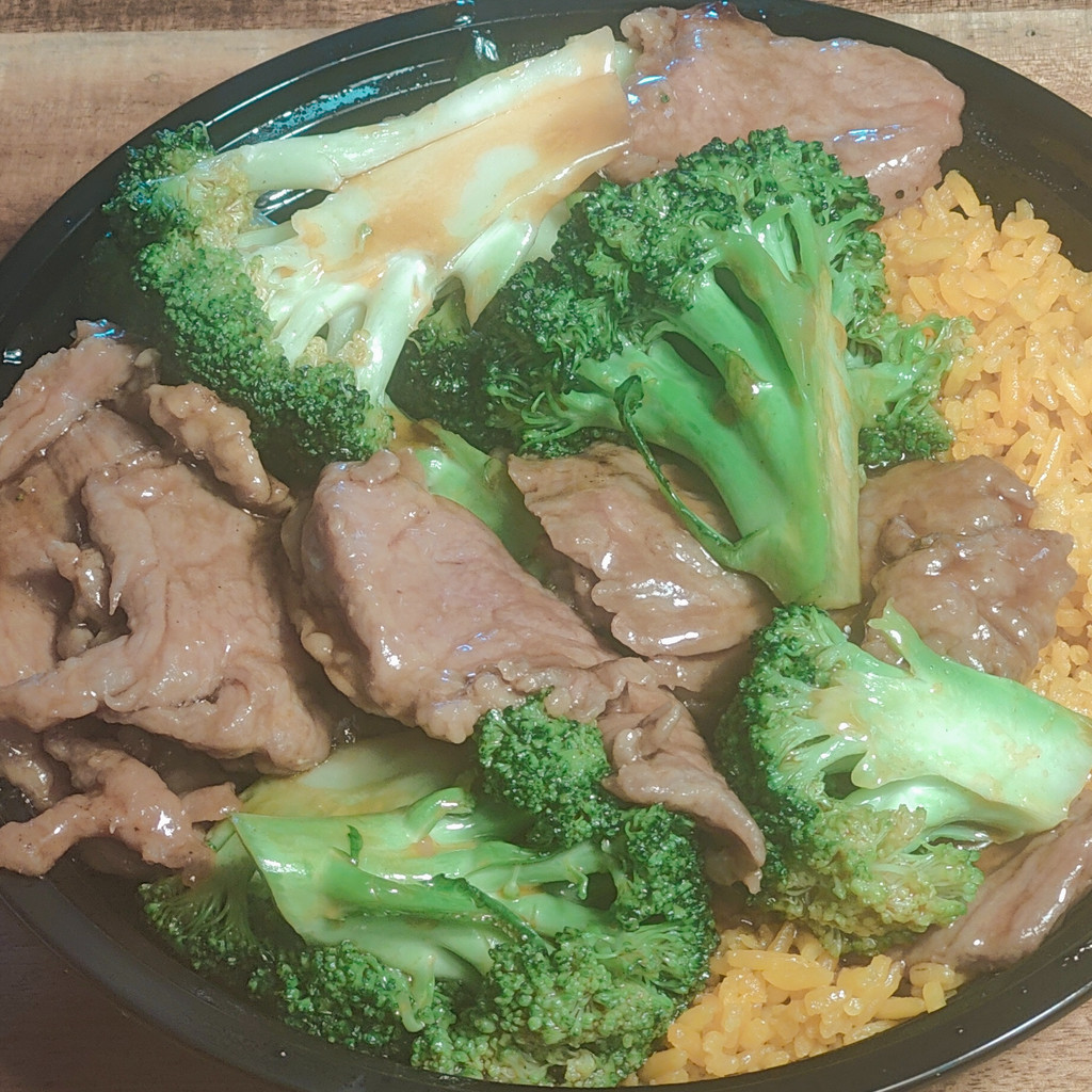 Image-L6. Beef with Broccoli