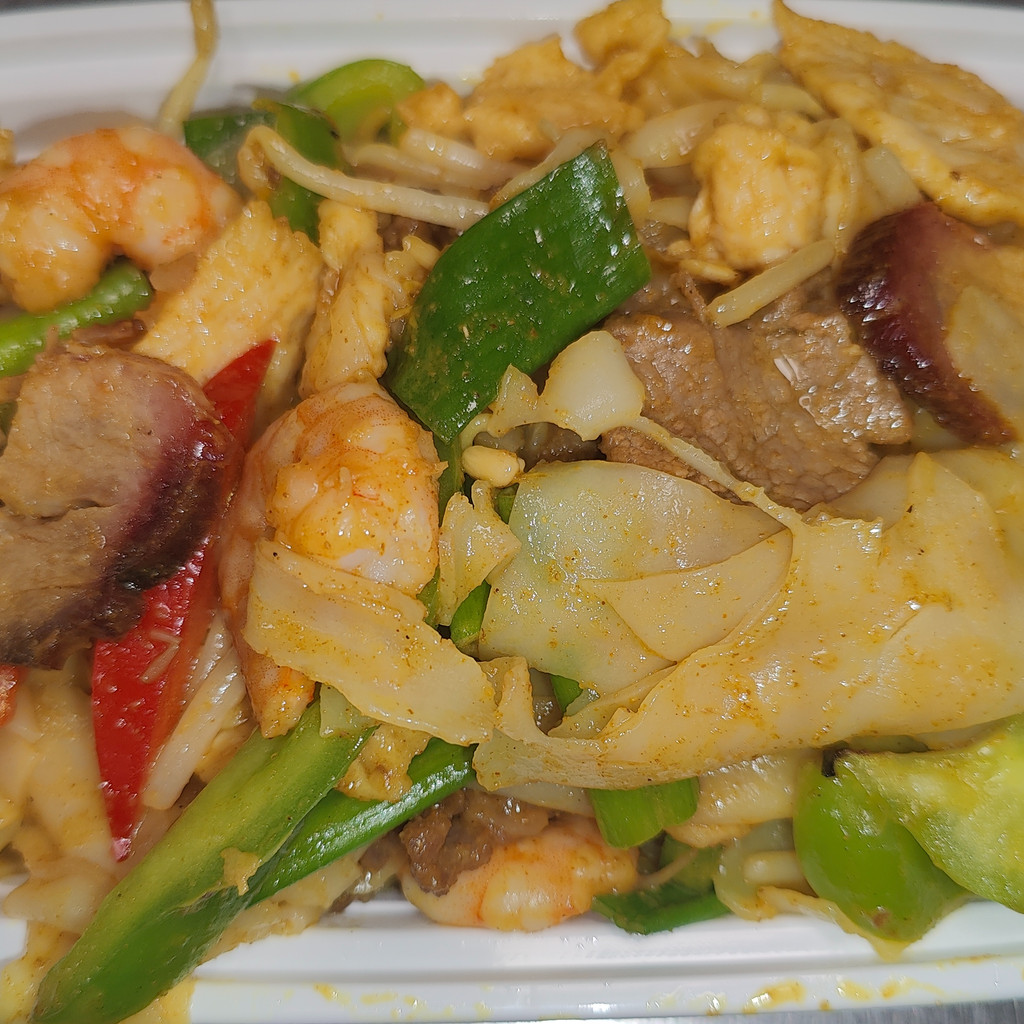 Image-121b. Singapore Chow Ho Fun