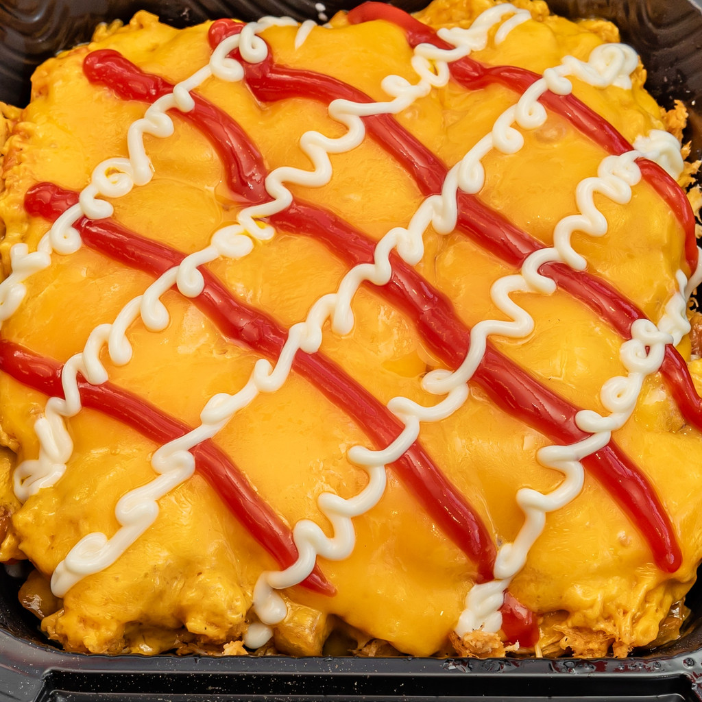 Image-Mixed Large Yaroa with Fries