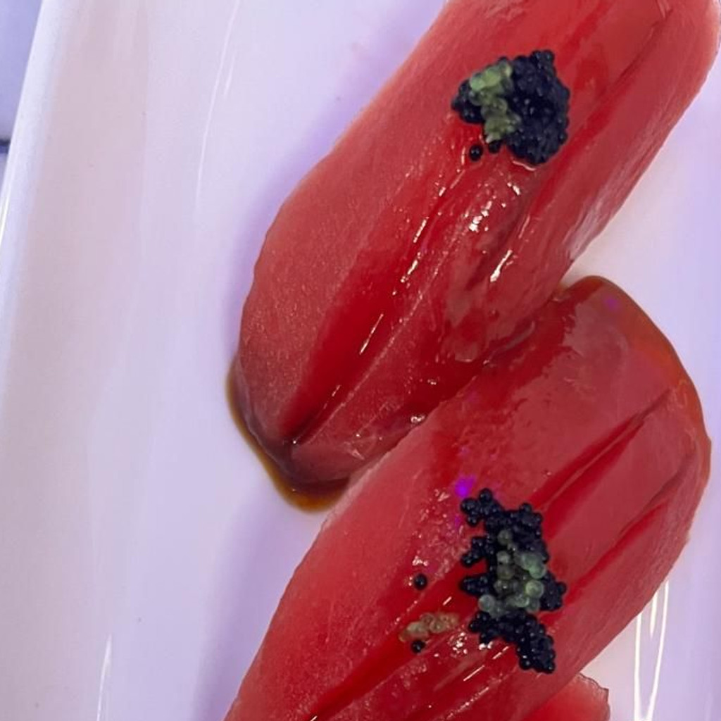 Image-70/ Tuna Tow Piec. (Nigiri)
