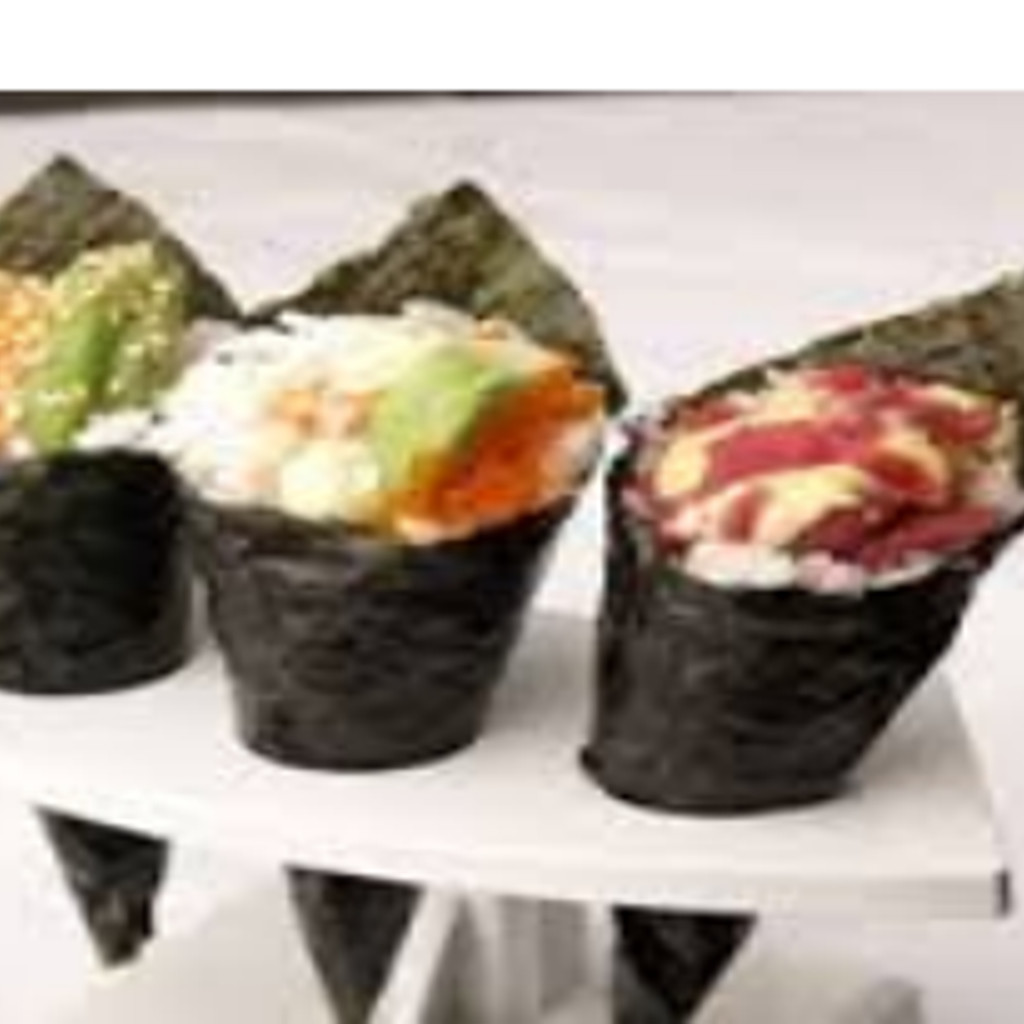 Image-Spicy Salmon Temaki