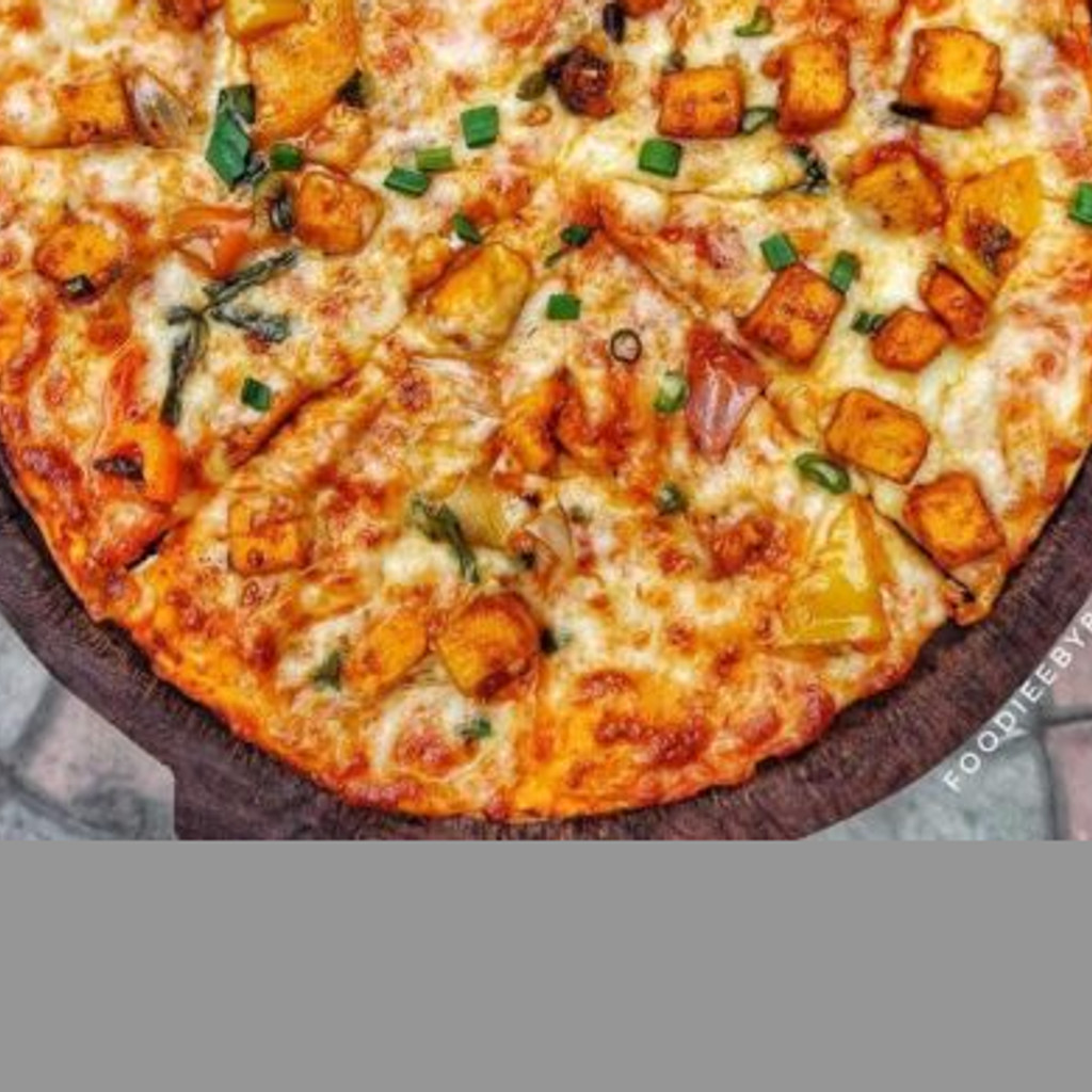 Image-Paneer Tikka Pizza