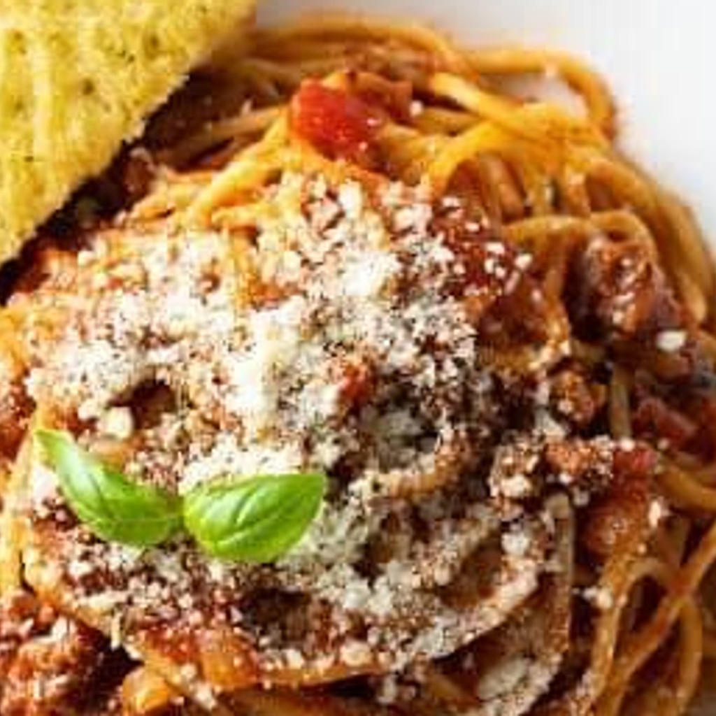 Image-Spaghetti w/Marinara or Meat Sauce, Meatballs, Side Salad, Garlic Bread & a Drink