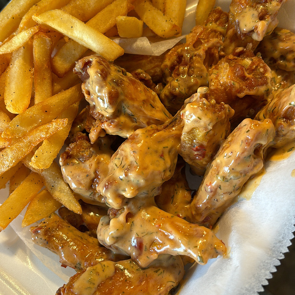 Image-WINGS 10 ct COMBO FRIES