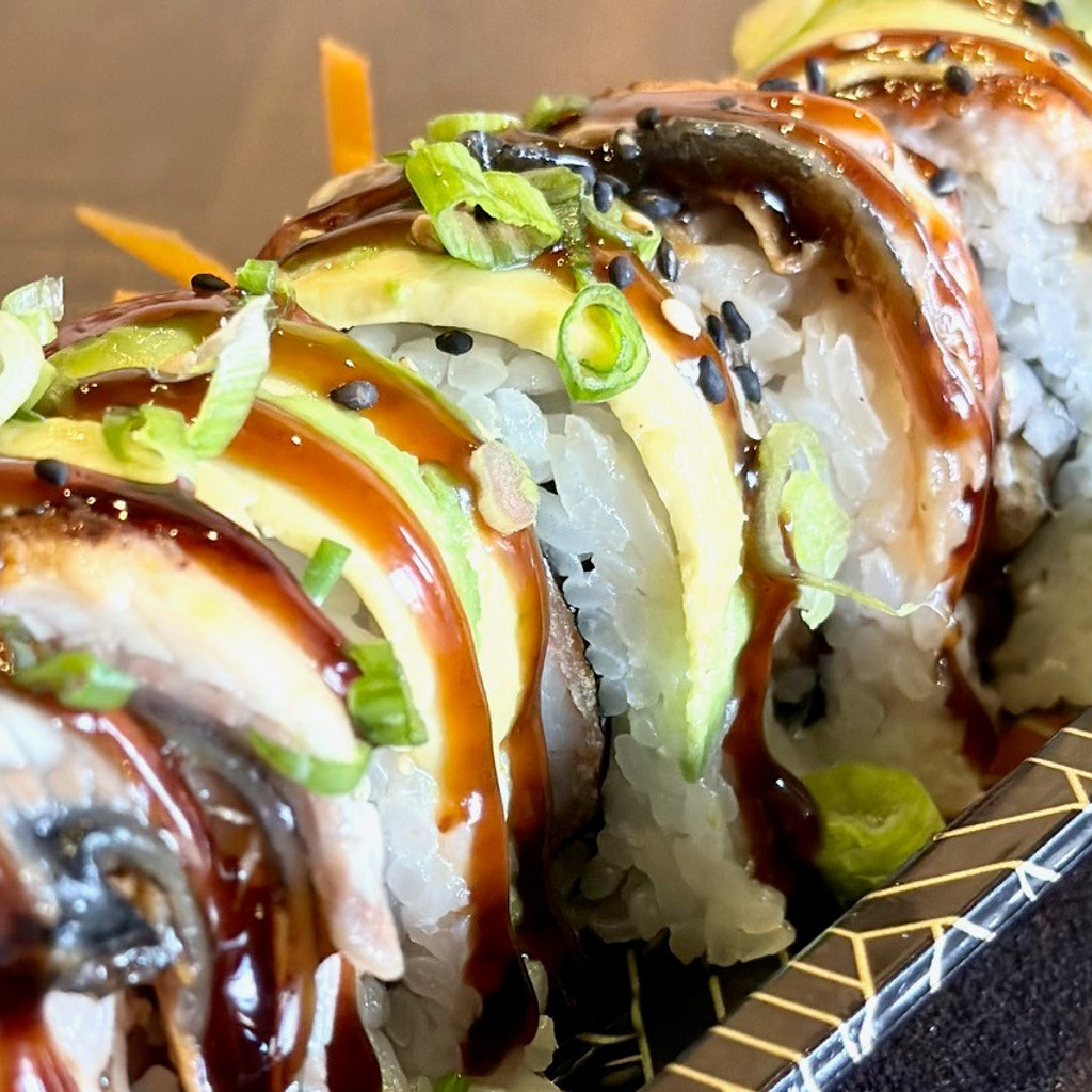 Image-Crazy Dragon Roll