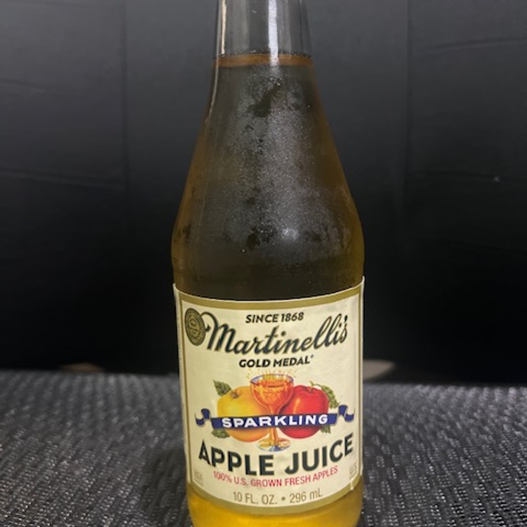 Image-Sparkling Apple Juice