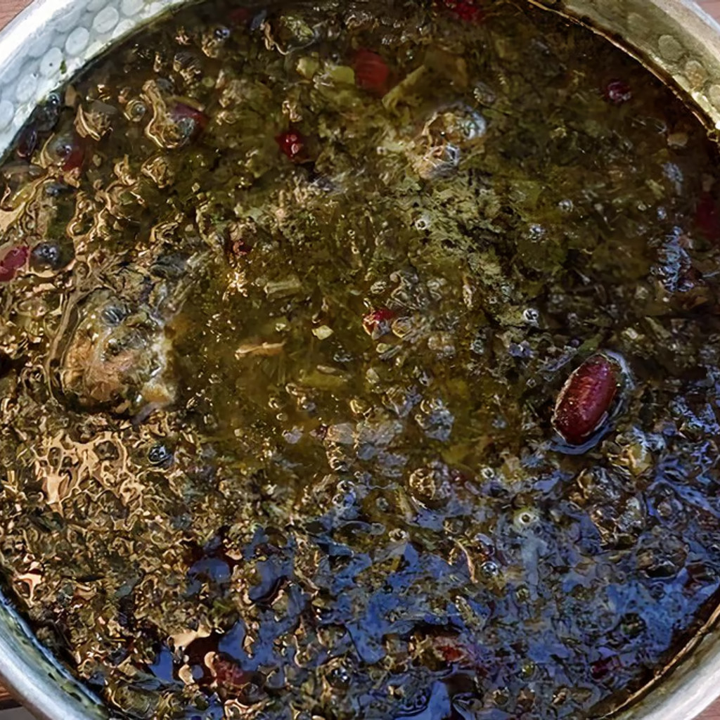 Image-Fresh Herb Stew (Chelo "Tahdeeg" Khoresh-e Ghormeh Sabzi)
