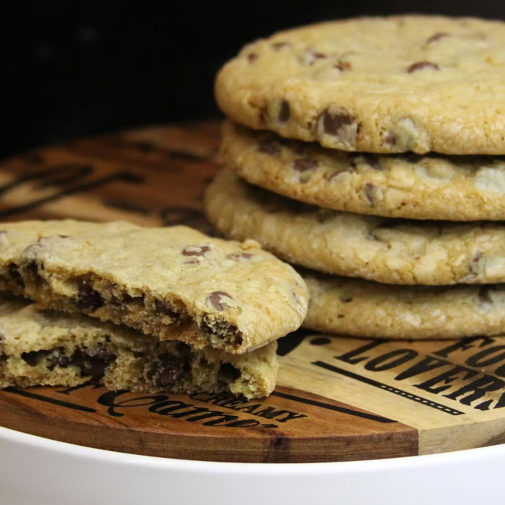 Image-M&M Chocolate Chip Cookie