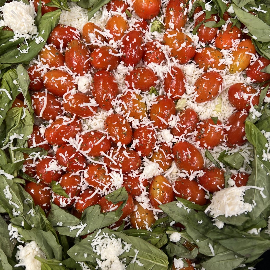 Image-CAT 11) Caprese Salad 300Oz