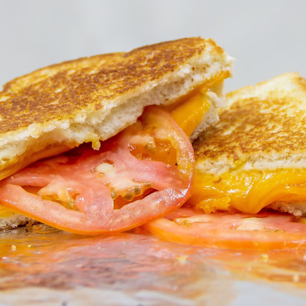 Image-Grilled Cheese & Tomato Sandwich