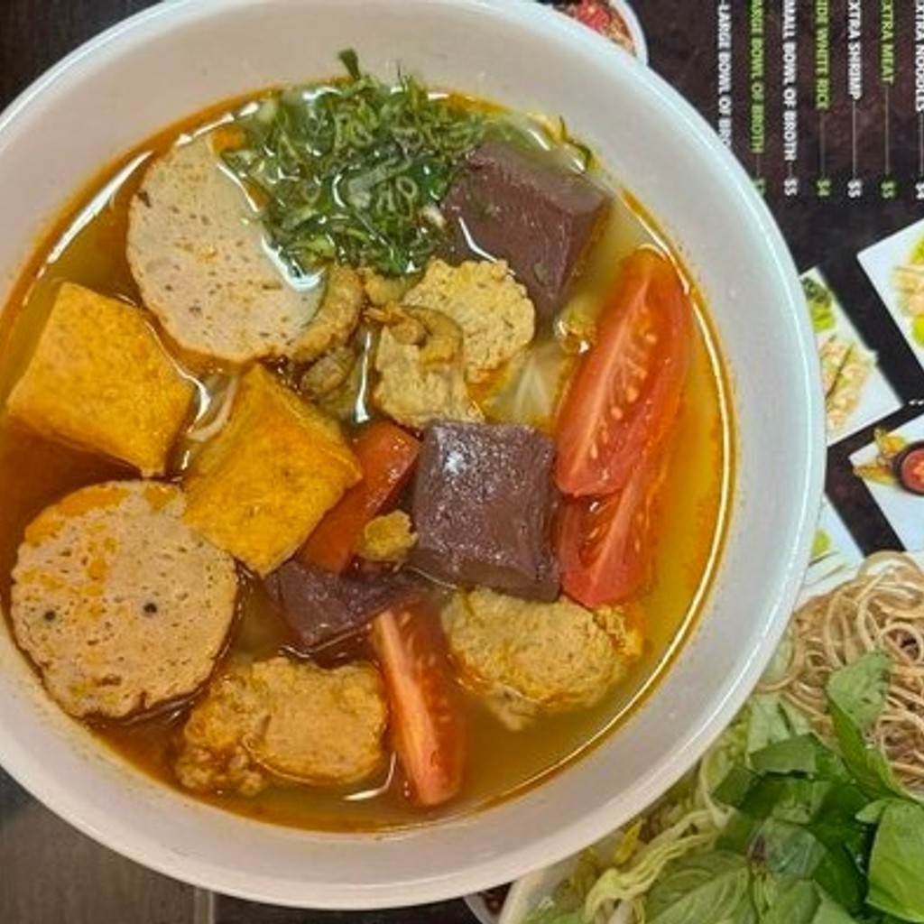 Image-Vietnamese Crab Noodle Soup - BUN RIEU