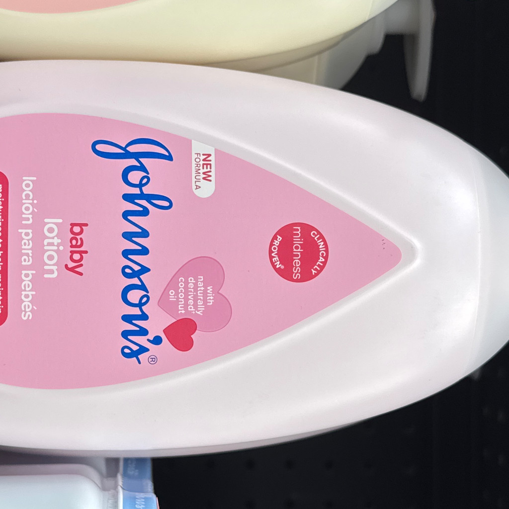 Image-gohnson’s baby lotion 🧴