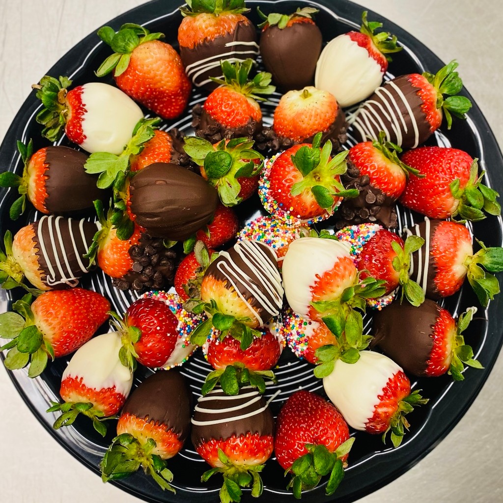 Image-Mixed Strawberry Platter