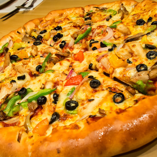 Image-Halal Chicken Supreme Pizza