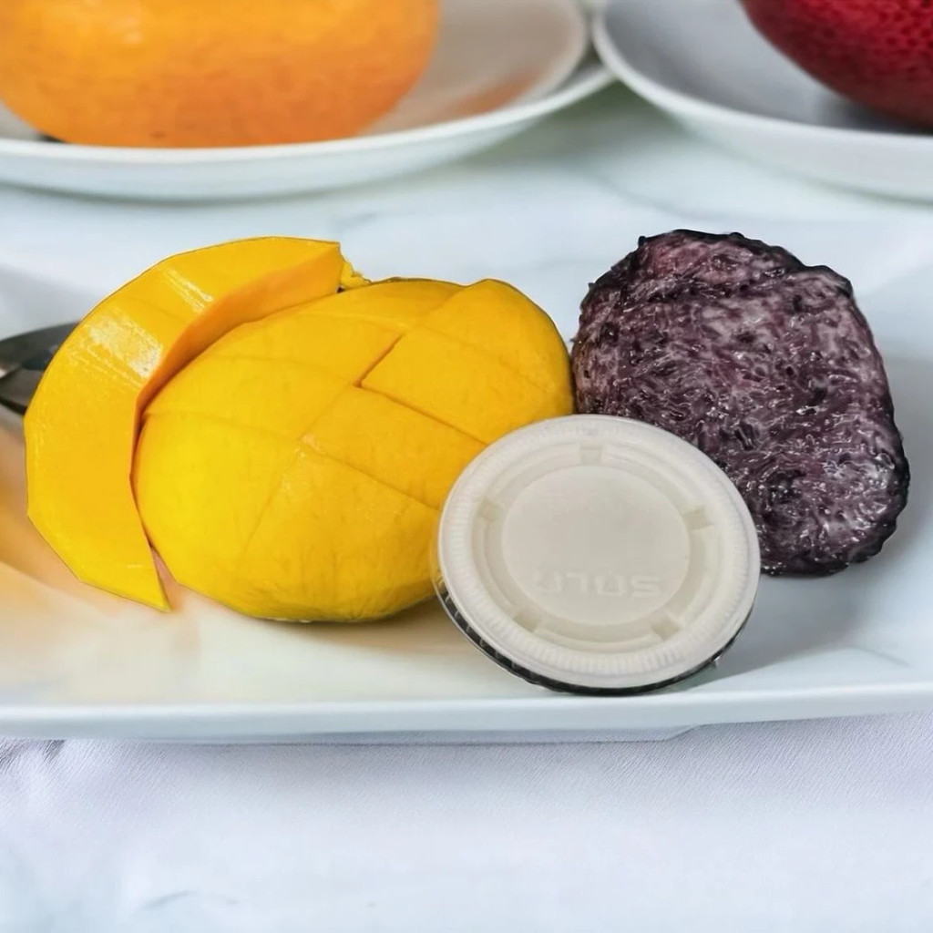 Image-D2. Sweet Sticky Rice With Mango (Khao Neeo Mamuang)