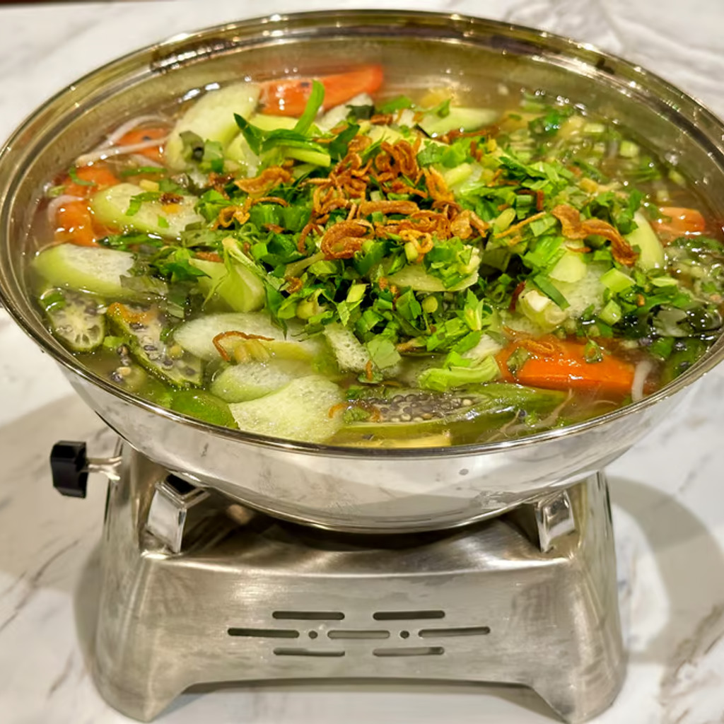 Image-61. Sweet and Sour Catfish Soup / 酸湯魚爐 (Canh Chua Cá)