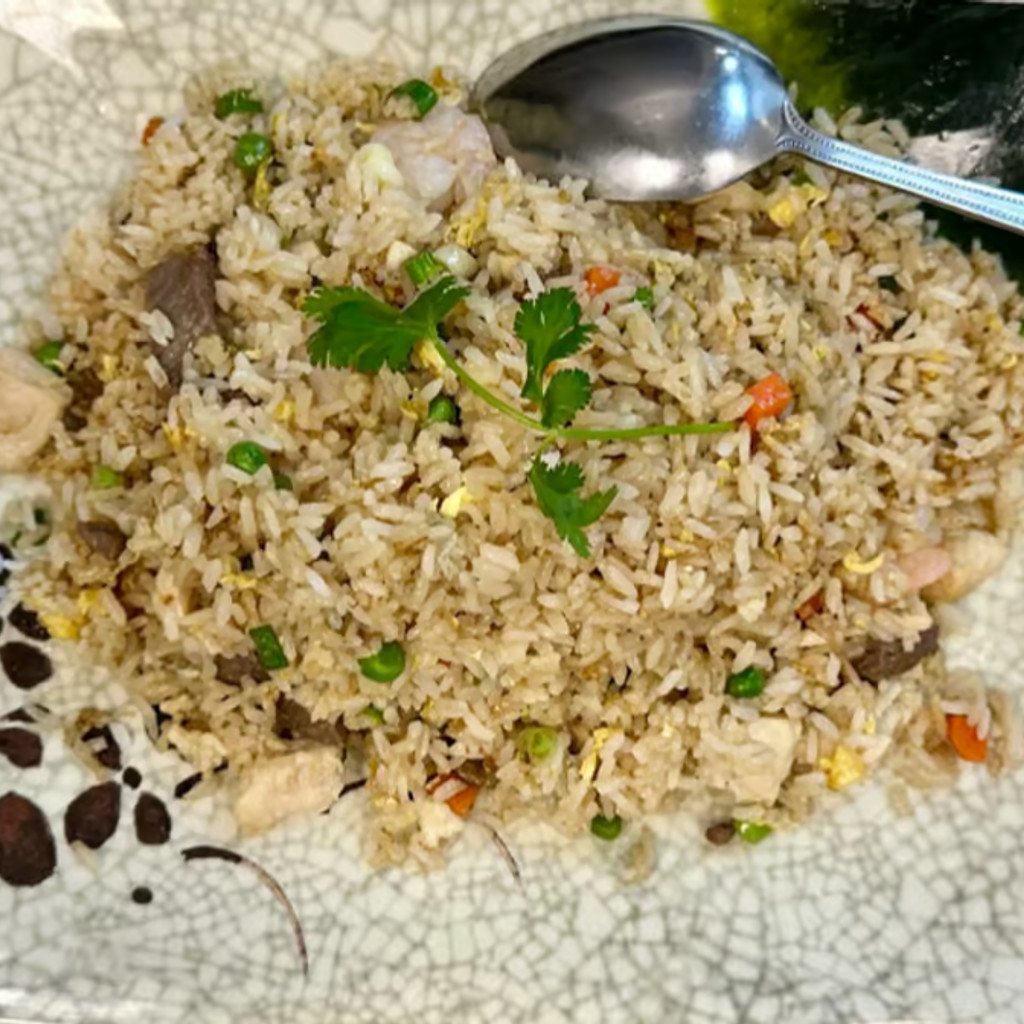 Image-L19. Fried Rice (Beef, Chicken, Shrimp, Mix)