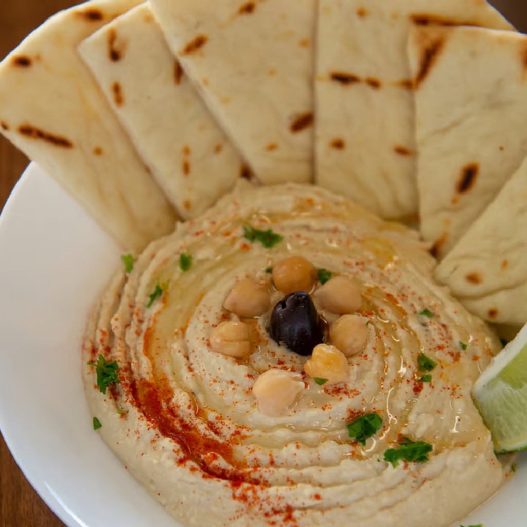 Image-Hummus with Pita Bread