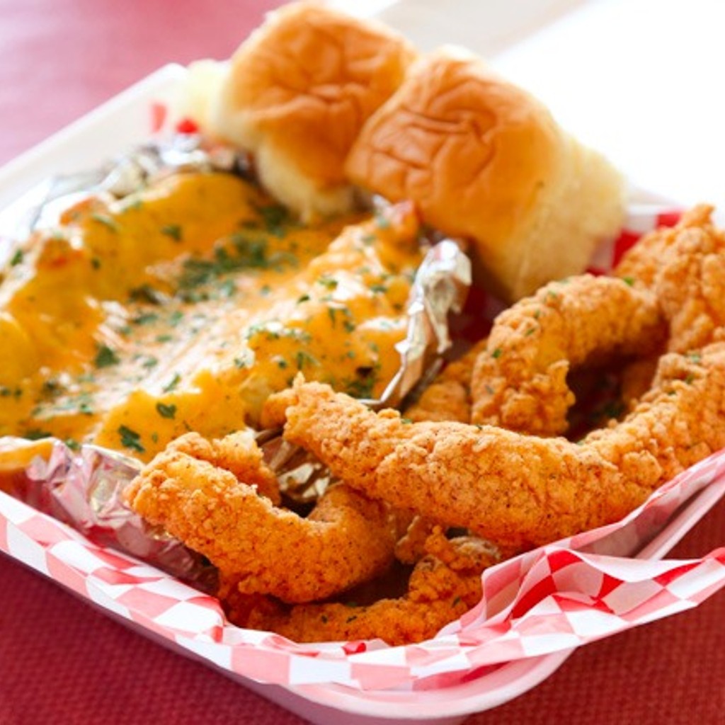 Image-Seafood Potato with Catfish and Dinner Roll