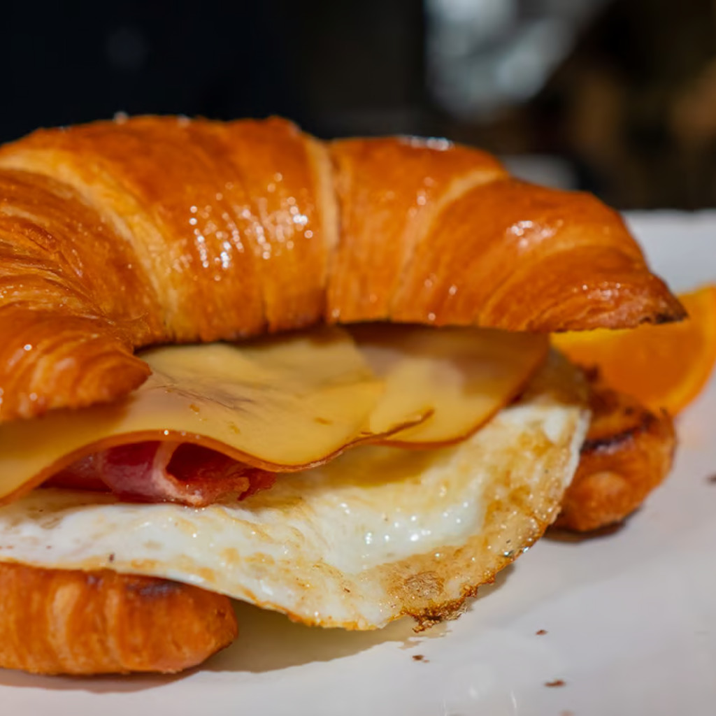 Image-Croissant Sandwich