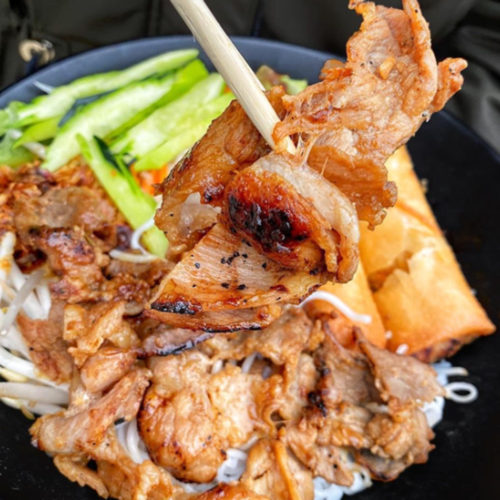 Image-Grilled Pork Vermicelli with Egg Rolls