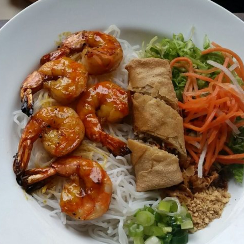 Image-Grilled Shrimp Vermicelli with Egg Rolls