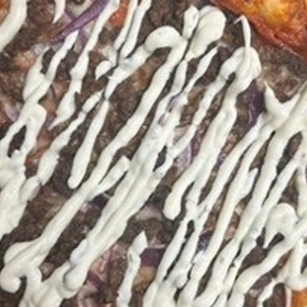 Image-beef shawarma pizza