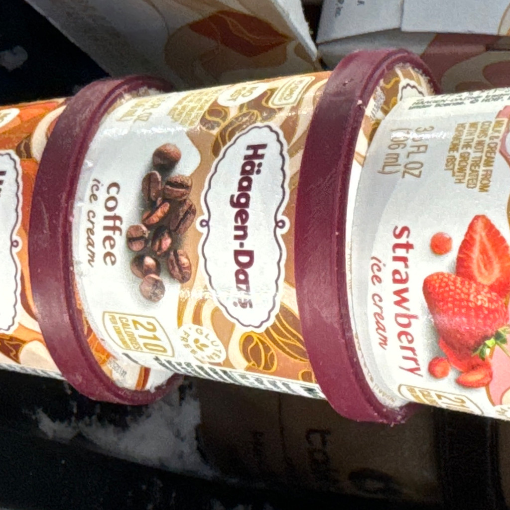 Image-Hagen daze mini cup