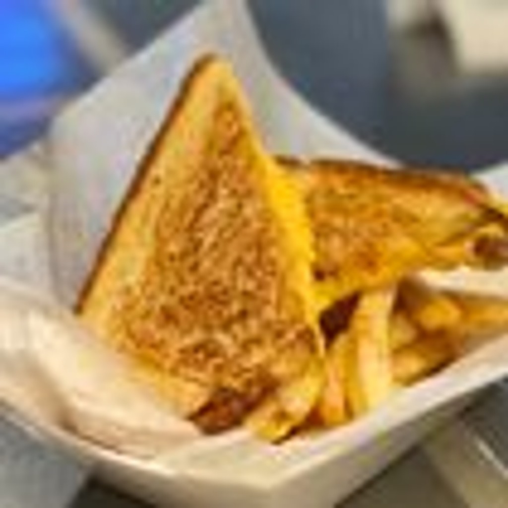 Image-GRILLED CHEESE SANDWICH & FRIES