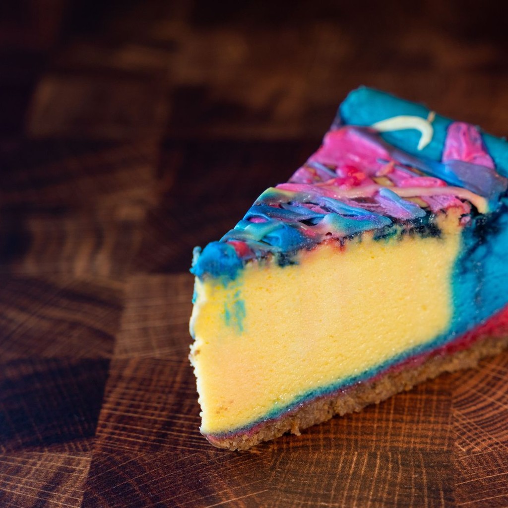 Image-Superman Cheesecake.