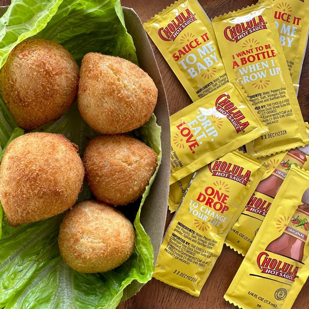 Image-Chicken ball (Coxinha) Tray with five pieces