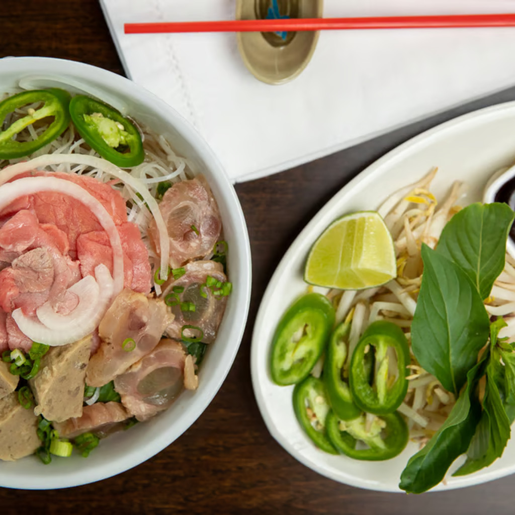 Image-Pho Steak, tendon and meatball / Pho Tai, Gan, Bo Vien