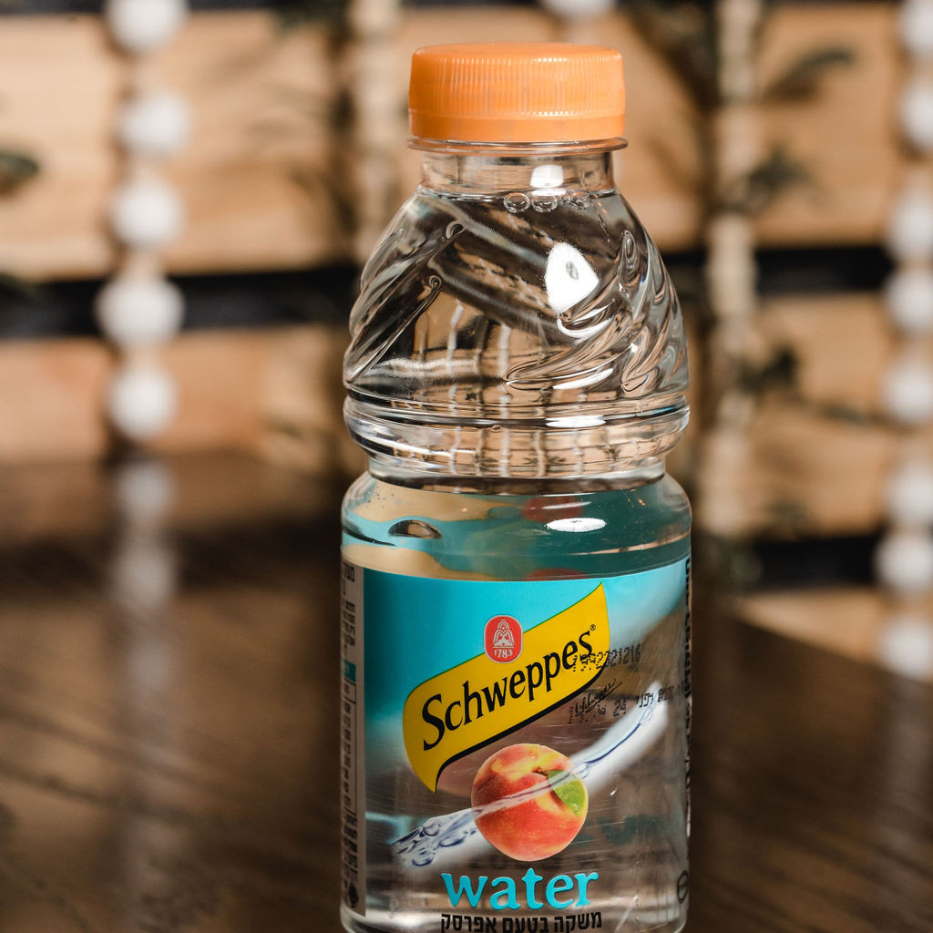 Image-Schweppes Peach Water