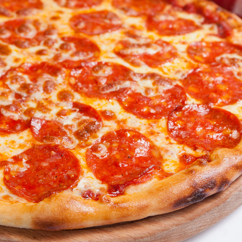 Image-Vegan Pepperoni Pizza