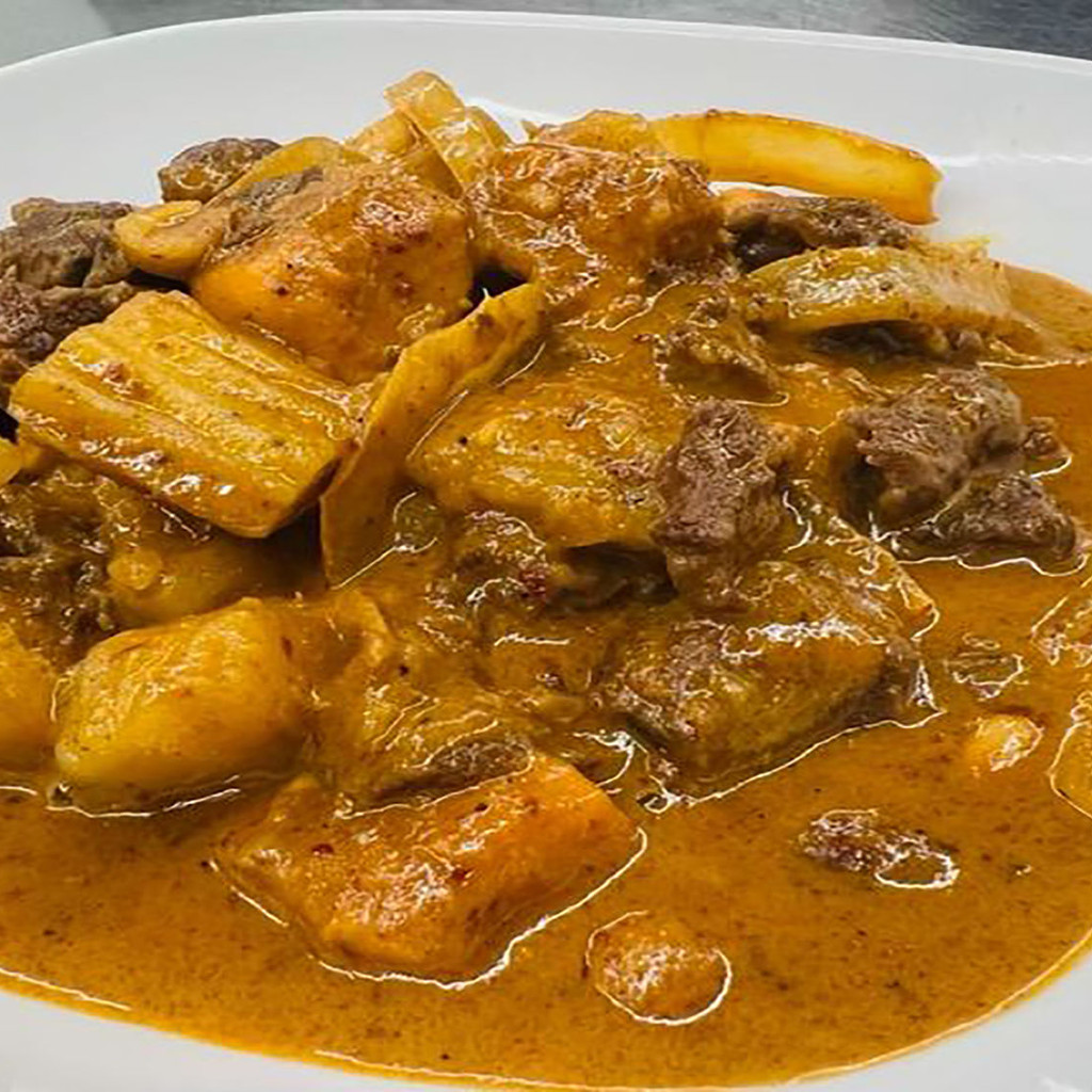 Image-C4. Massaman Curry (Gaeng Massaman)