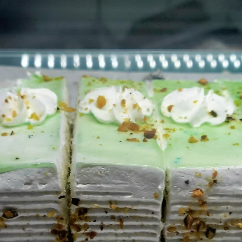 Image-Pistachio Cake (Eggless Pastry)