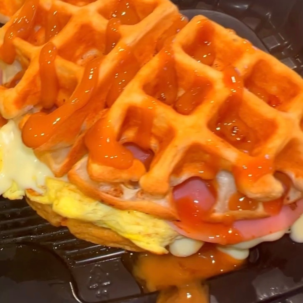 Image-Loaded Waffle