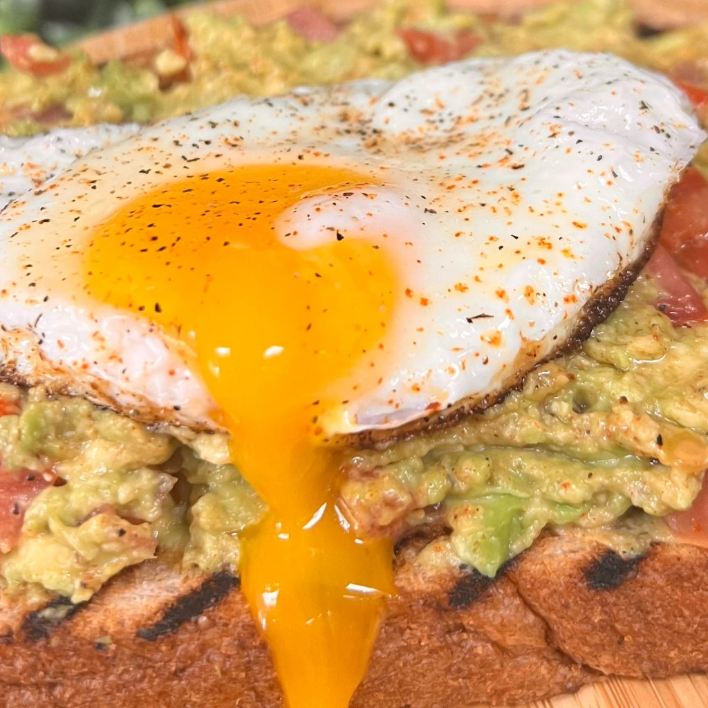 Image-Avocado Toast with Egg