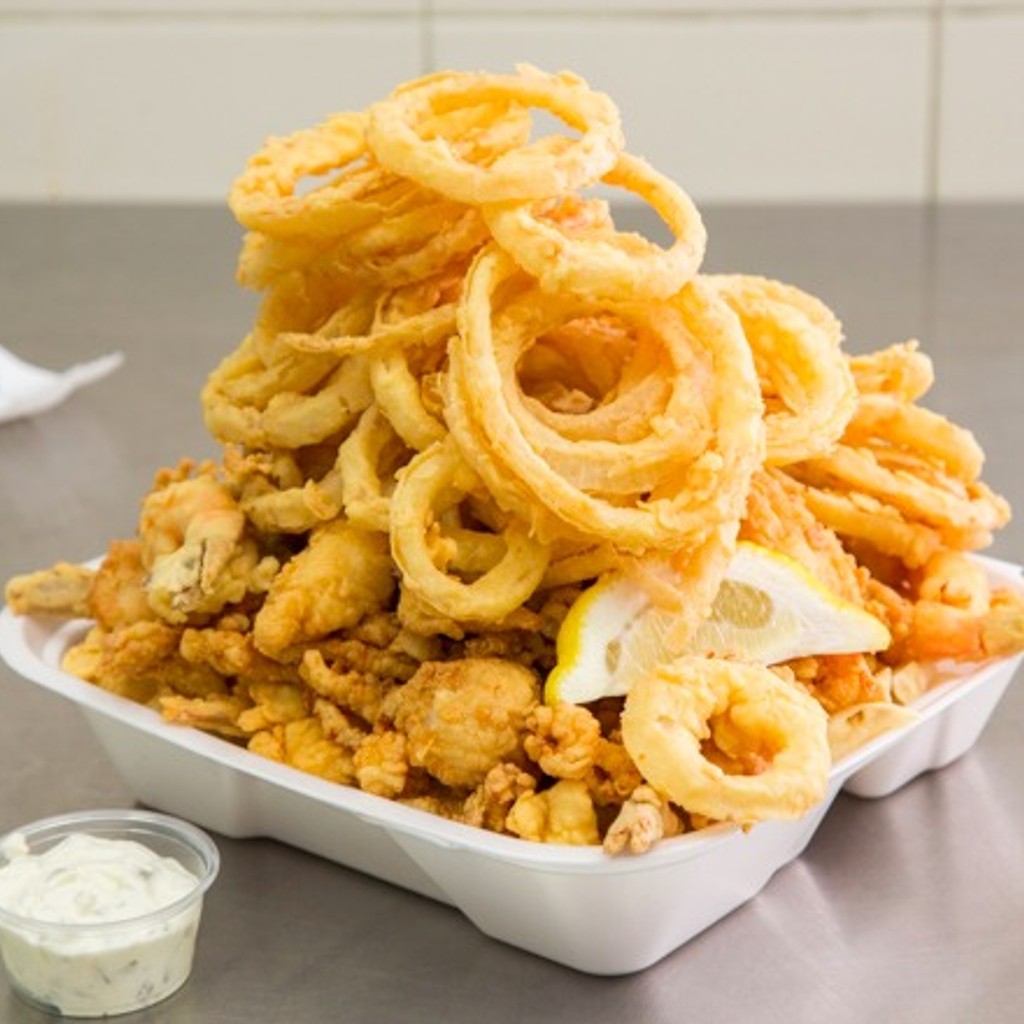 Image-Simco's Super Seafood Plate