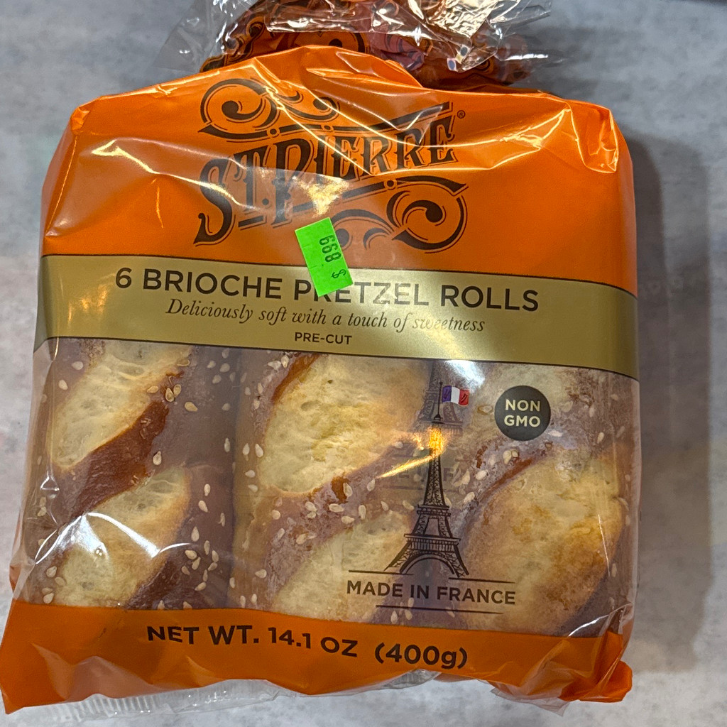 Image-Stpierre 6 brioche pretzel rolls