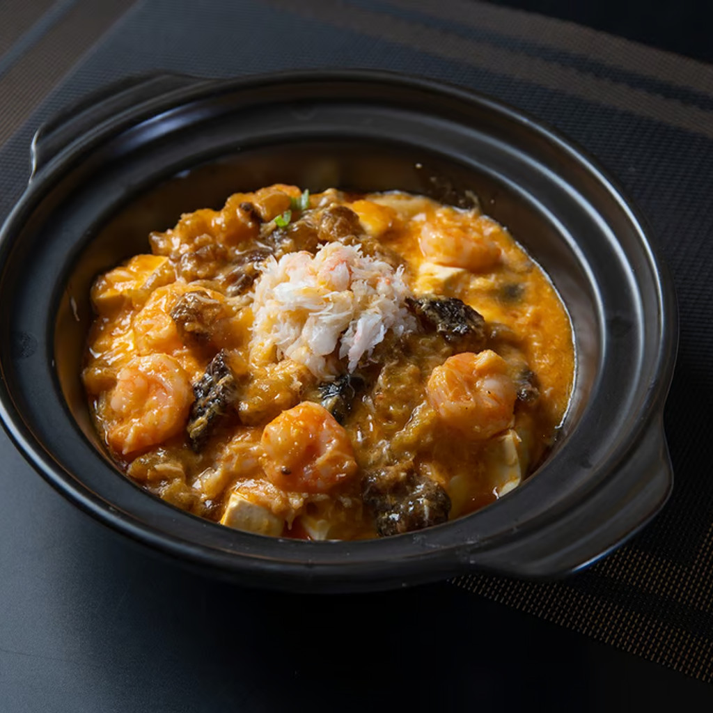 Image-Braised Tofu w. Crab Meat Jiangnan Style 江南蟹肉豆腐煲