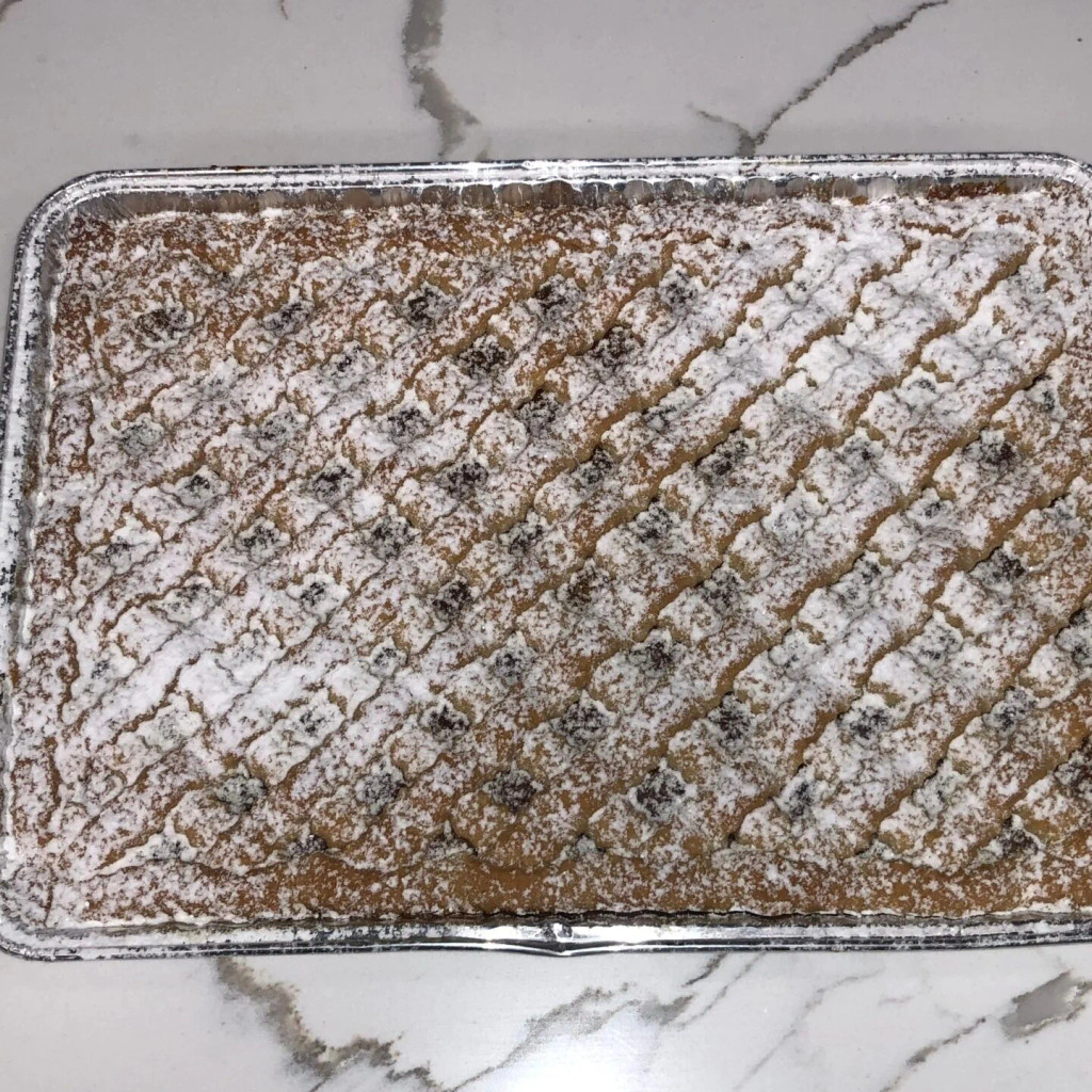 Image-Apricot Pie with Powder Sugar