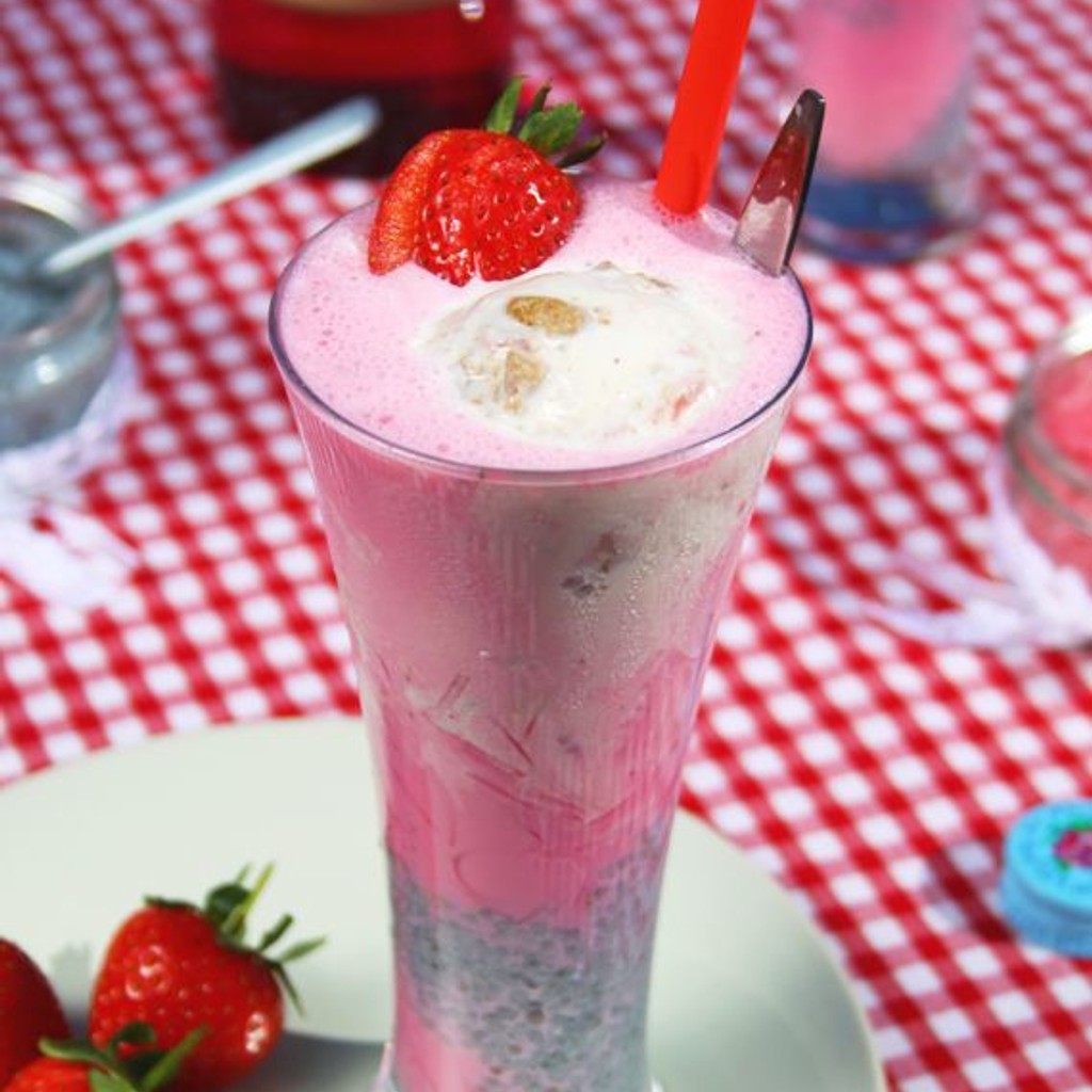 Image-STAWBERRY FALOODA