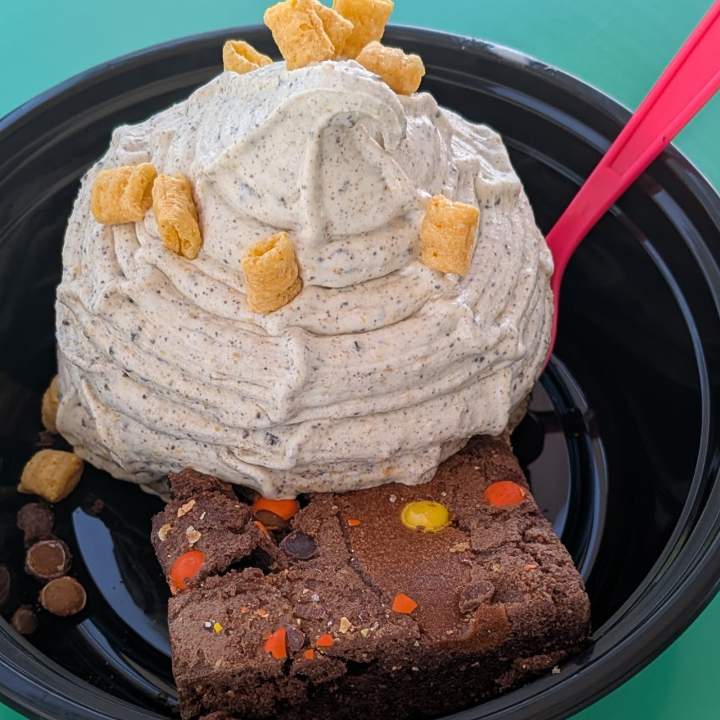 Image-Lick Them Fingers Brownie Sundae *NEW*