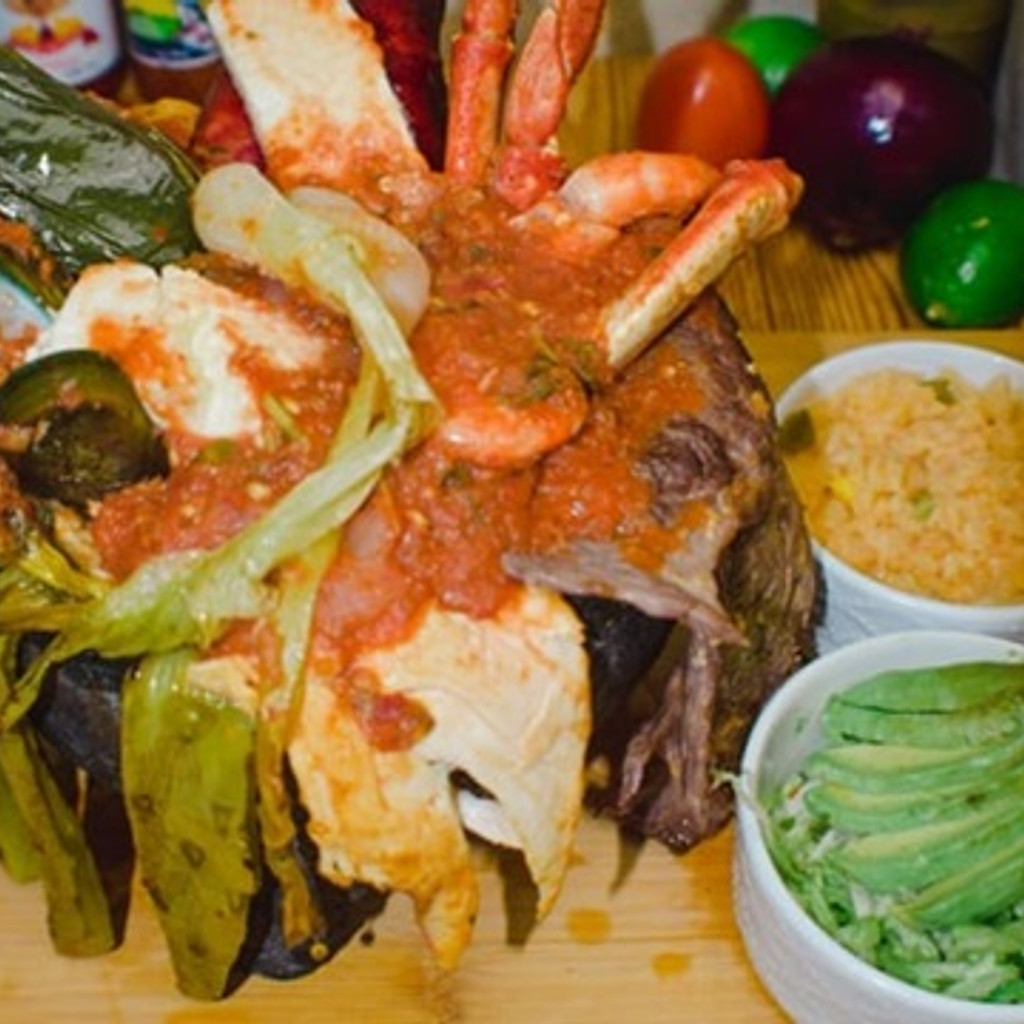 Image-Molcajete Caliente / Hot Molcajete
