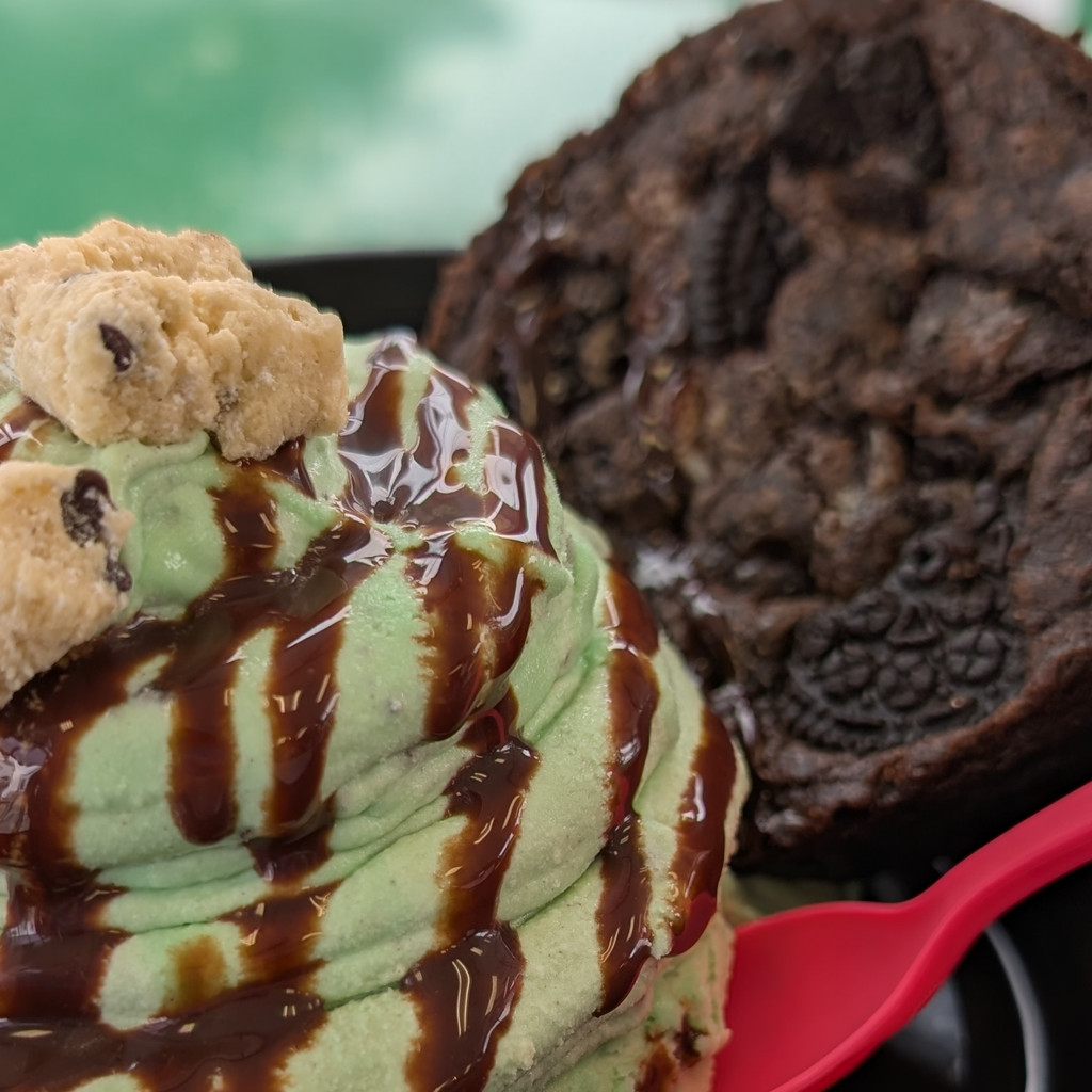 Image-Create Your Own Vegan Brownie Sundae