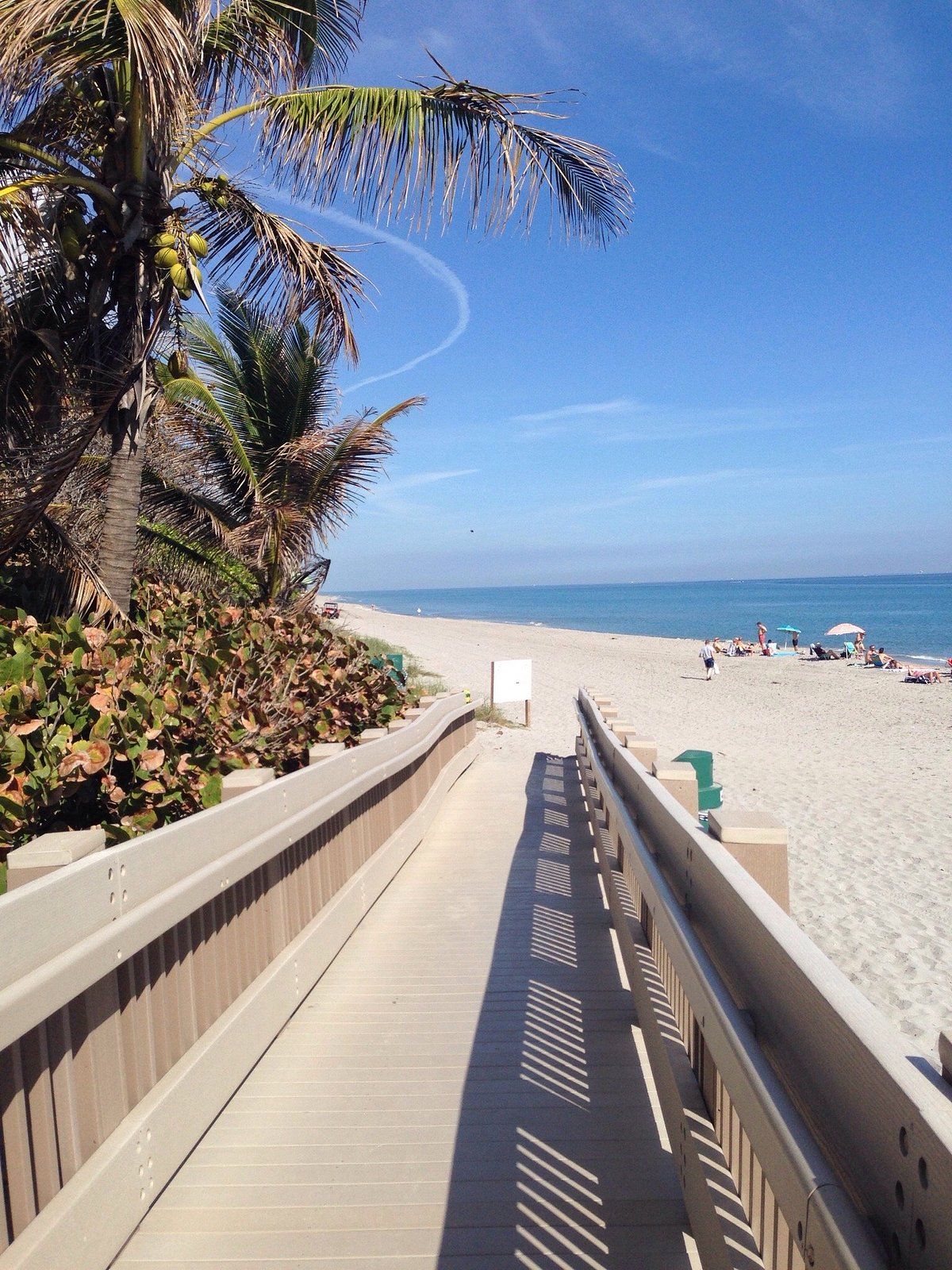 Scenic walkway along the beach with ocean views in Boca Raton, Florida