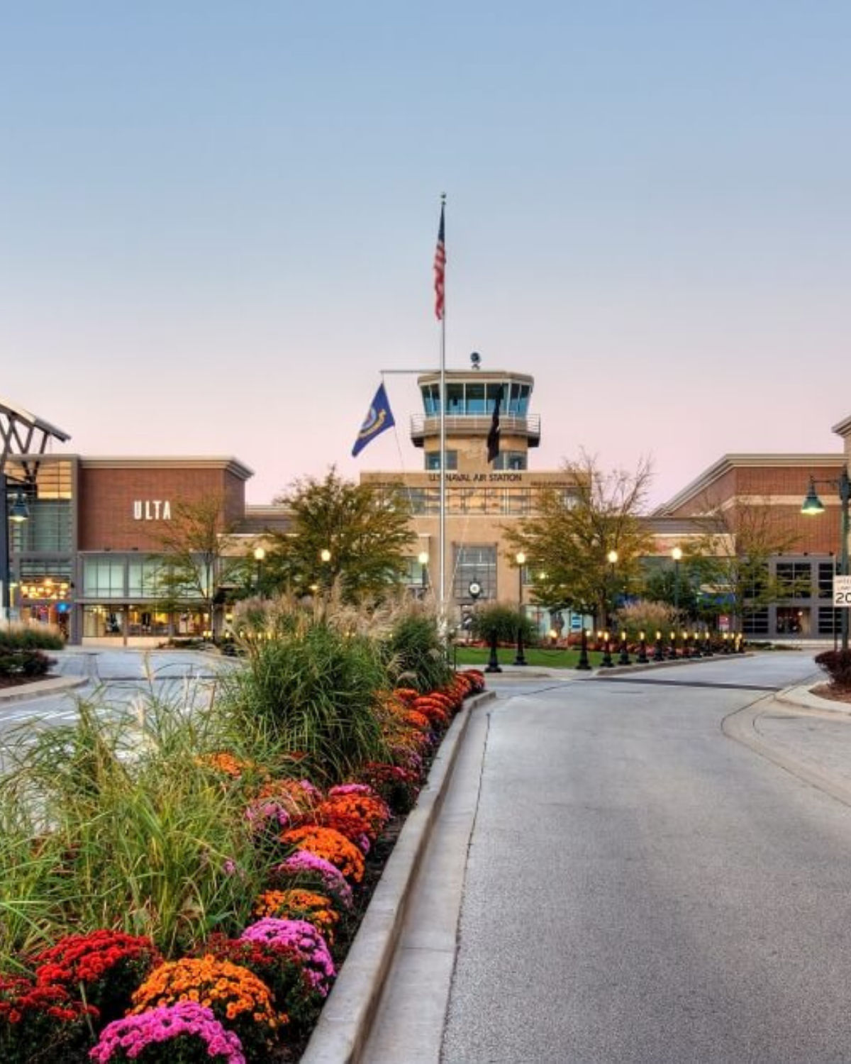 View of shopping areas at Glen Town Center, a large shopping plaza in Glenview, IL