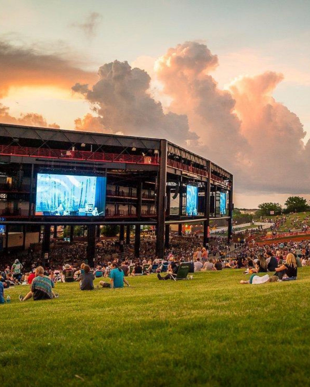 View of live music on a summer evening at the Credit Union 1 Amphitheatre in Tinley Park, IL