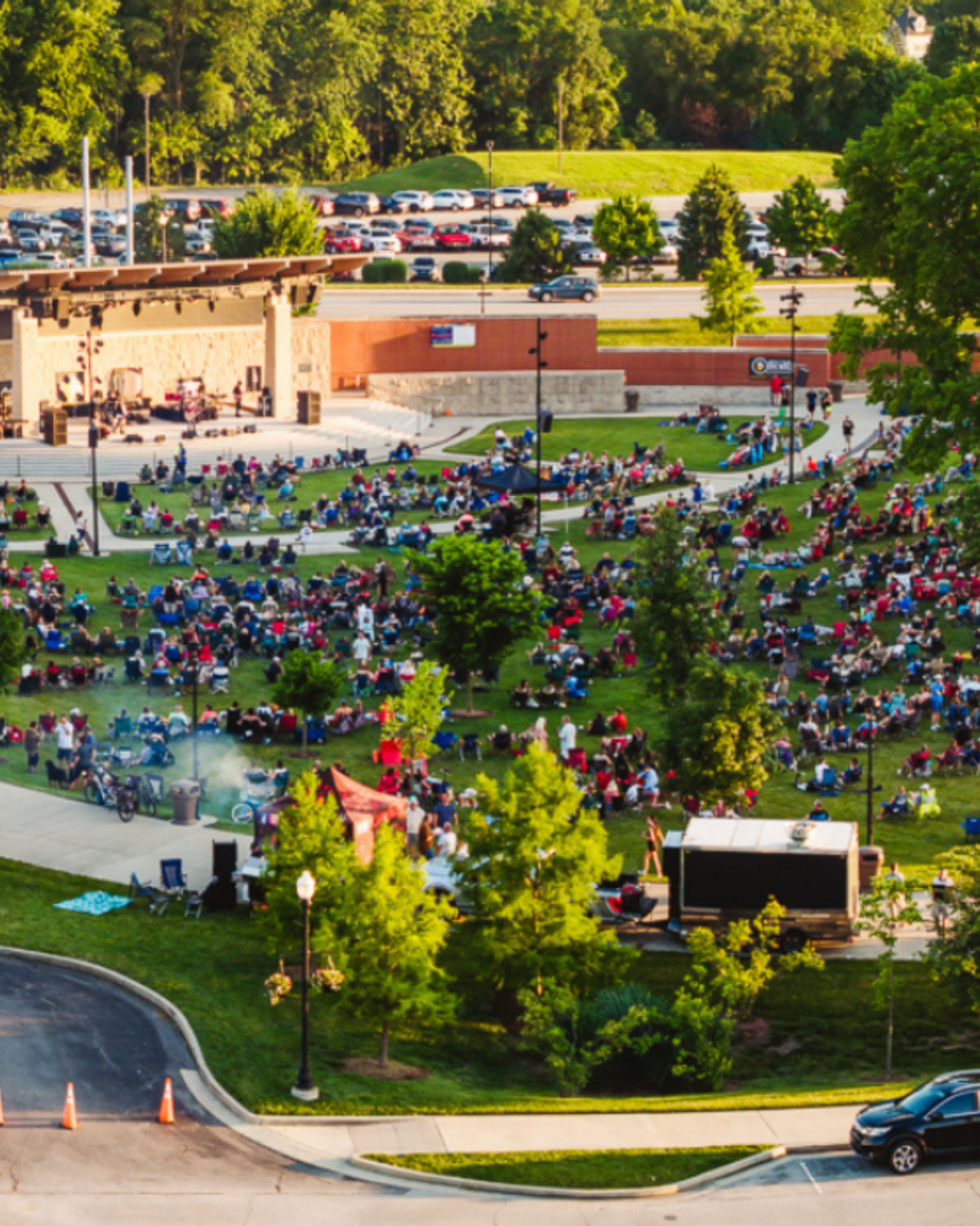 Live music on a summer evening in Federal Hill Commons in Noblesville, IN